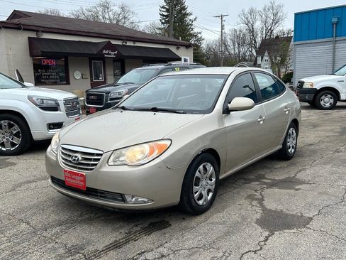 Used 2010 Hyundai Elantra GLS image 2