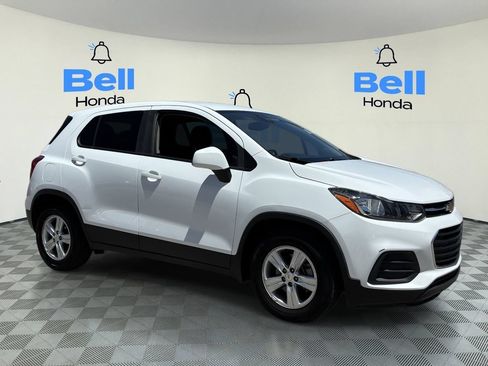 Used 2020 Chevrolet Trax LS FWD image 6