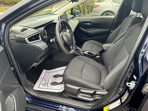 Used 2020 Toyota Corolla LE image 16