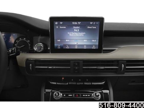 Used 2022 Lincoln Corsair AWD w/ Premium Package image 11