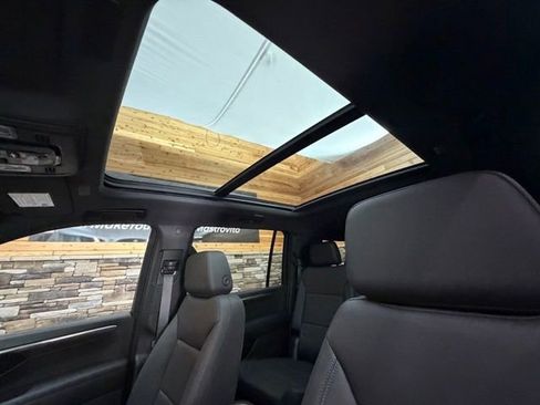 Used 2026 Chevrolet Suburban Z71 w/ Comfort Package AWD/4WD image 31