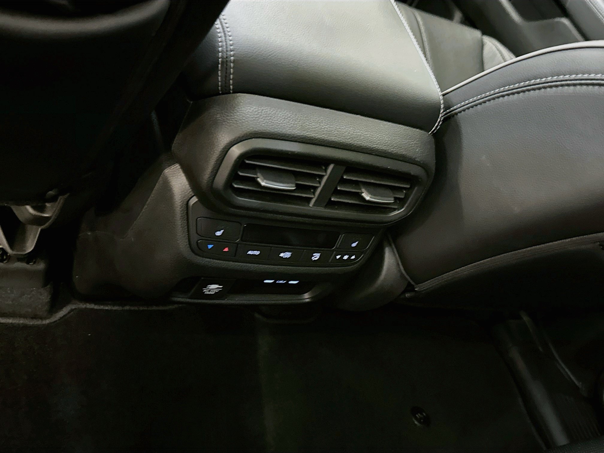 Used 2025 Honda Pilot Elite image 29