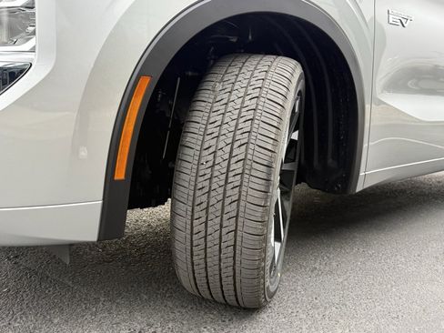 Used 2025 Mitsubishi Outlander SEL image 34