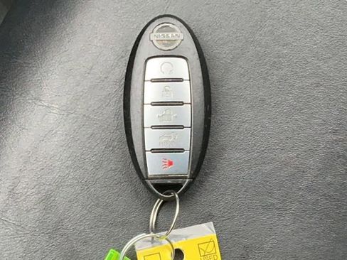 Used 2018 Nissan Armada Platinum image 34