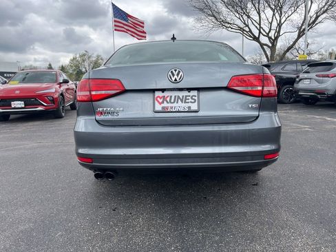 Used 2015 Volkswagen Jetta SE FWD image 5