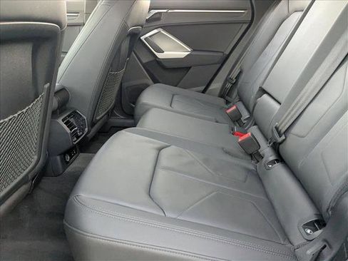 Used 2020 Audi Q3 2.0T Premium Plus w/ Premium Plus Package image 16
