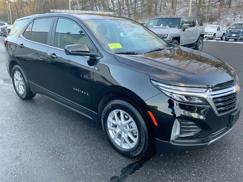 Used 2024 Chevrolet Equinox LT image 39