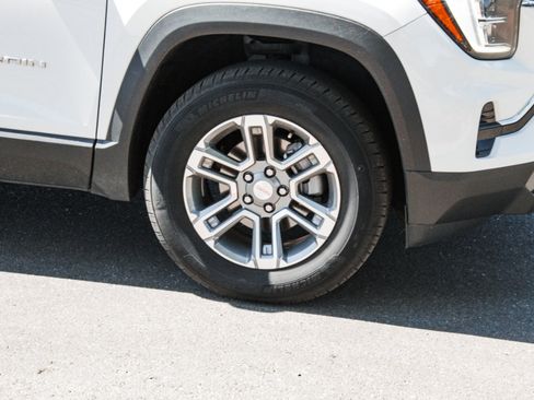 Used 2025 GMC Terrain Elevation AWD/4WD image 4