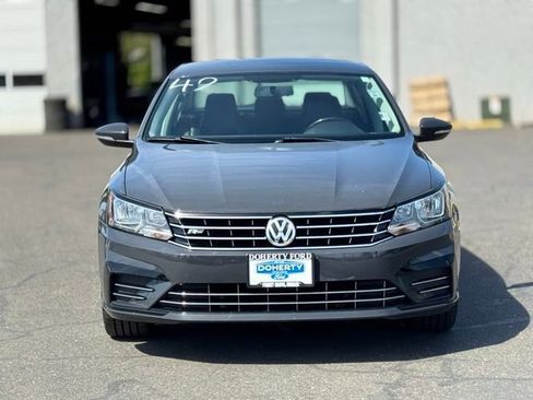 Used 2018 Volkswagen Passat 2.0T R-Line FWD image 8
