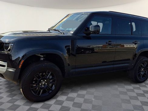 Certified 2025 Land Rover Defender 110 S image 4