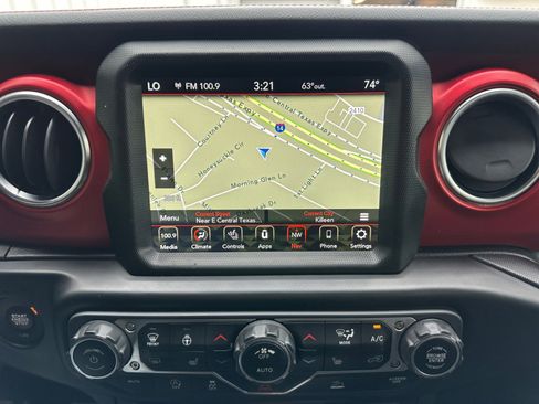 Used 2021 Jeep Gladiator Rubicon AWD/4WD image 14