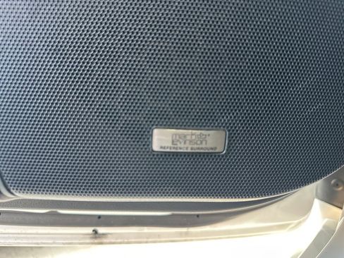 Used 2021 Lexus LX 570 4WD w/ Luxury Package image 24