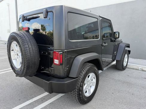 Used 2018 Jeep Wrangler Sport AWD/4WD image 8