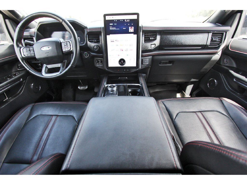 Used 2023 Ford Expedition Limited RWD image 10