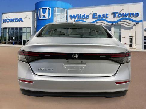 New 2025 Honda Accord LX image 4