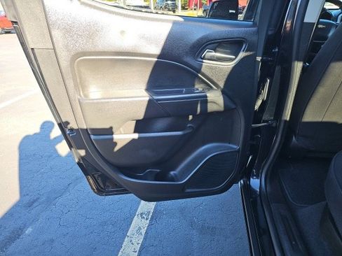 Used 2021 Chevrolet Colorado LT image 14