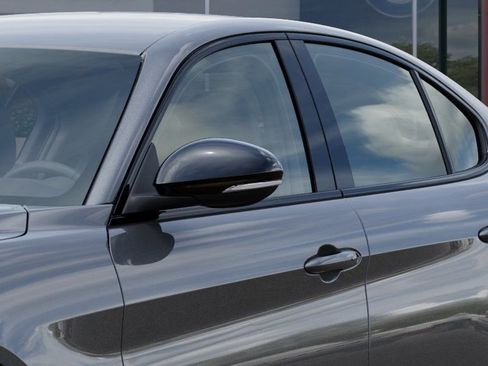 New 2025 Alfa Romeo Giulia image 12