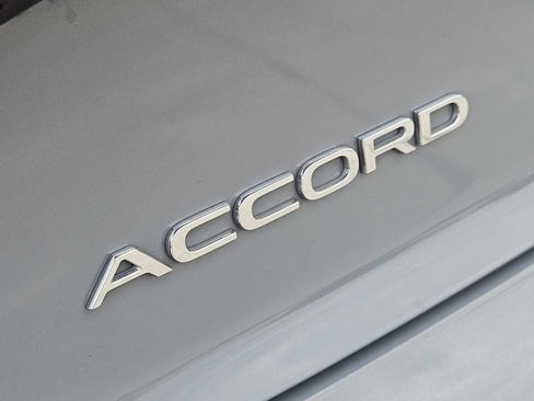 Used 2024 Honda Accord EX-L image 11