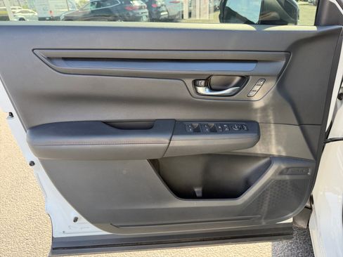 Used 2025 Honda CR-V Sport-L image 13