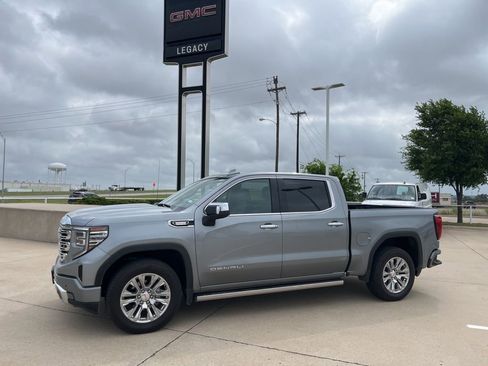 Used 2025 GMC Sierra 1500 Denali w/ Technology Package image 1