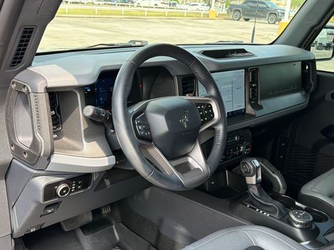 Used 2024 Ford Bronco Big Bend AWD/4WD image 4