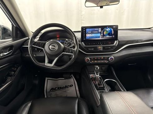 Used 2023 Nissan Altima 2.5 SR w/ SR Premium Package AWD/4WD image 25