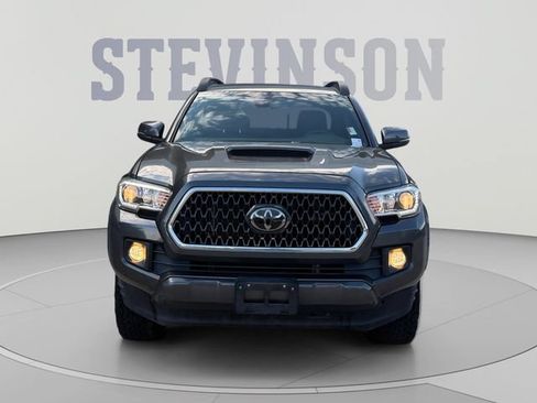 Used 2018 Toyota Tacoma TRD Sport w/ Technology Package AWD/4WD image 8