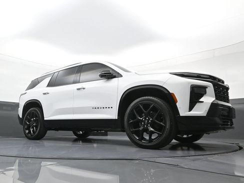 Used 2024 Chevrolet Traverse RS AWD/4WD image 22