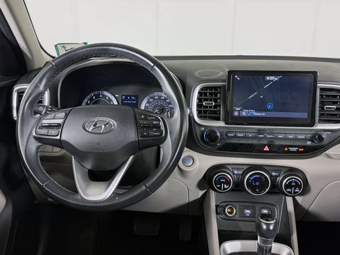 Used 2021 Hyundai Venue SEL w/ Premium Package FWD image 30