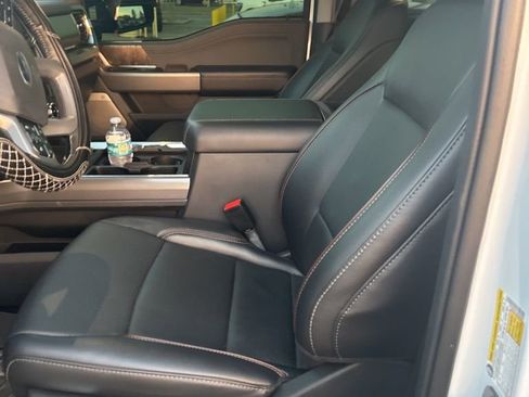 Used 2024 Ford F250 Lariat w/ Lariat Ultimate Package image 5