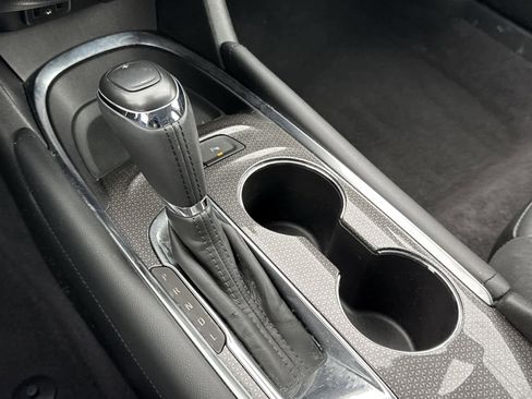 Used 2017 Chevrolet Malibu LT w/ Leather Package image 29