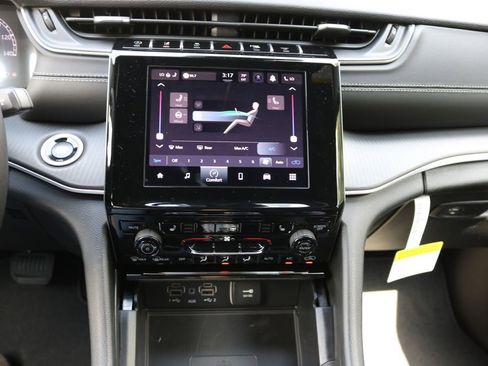 New 2026 Jeep Grand Cherokee Laredo X AWD/4WD image 23