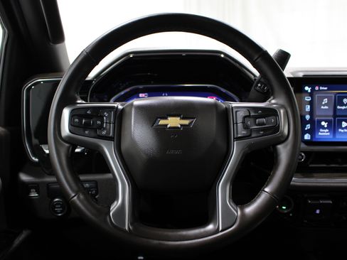 Used 2024 Chevrolet Silverado 3500 LT w/ Convenience Package RWD image 10