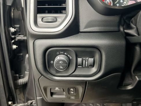 Used 2020 RAM 1500 Laramie AWD/4WD image 19