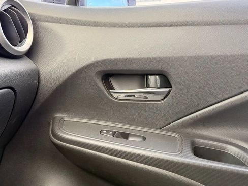 Used 2023 Nissan Versa SV image 25