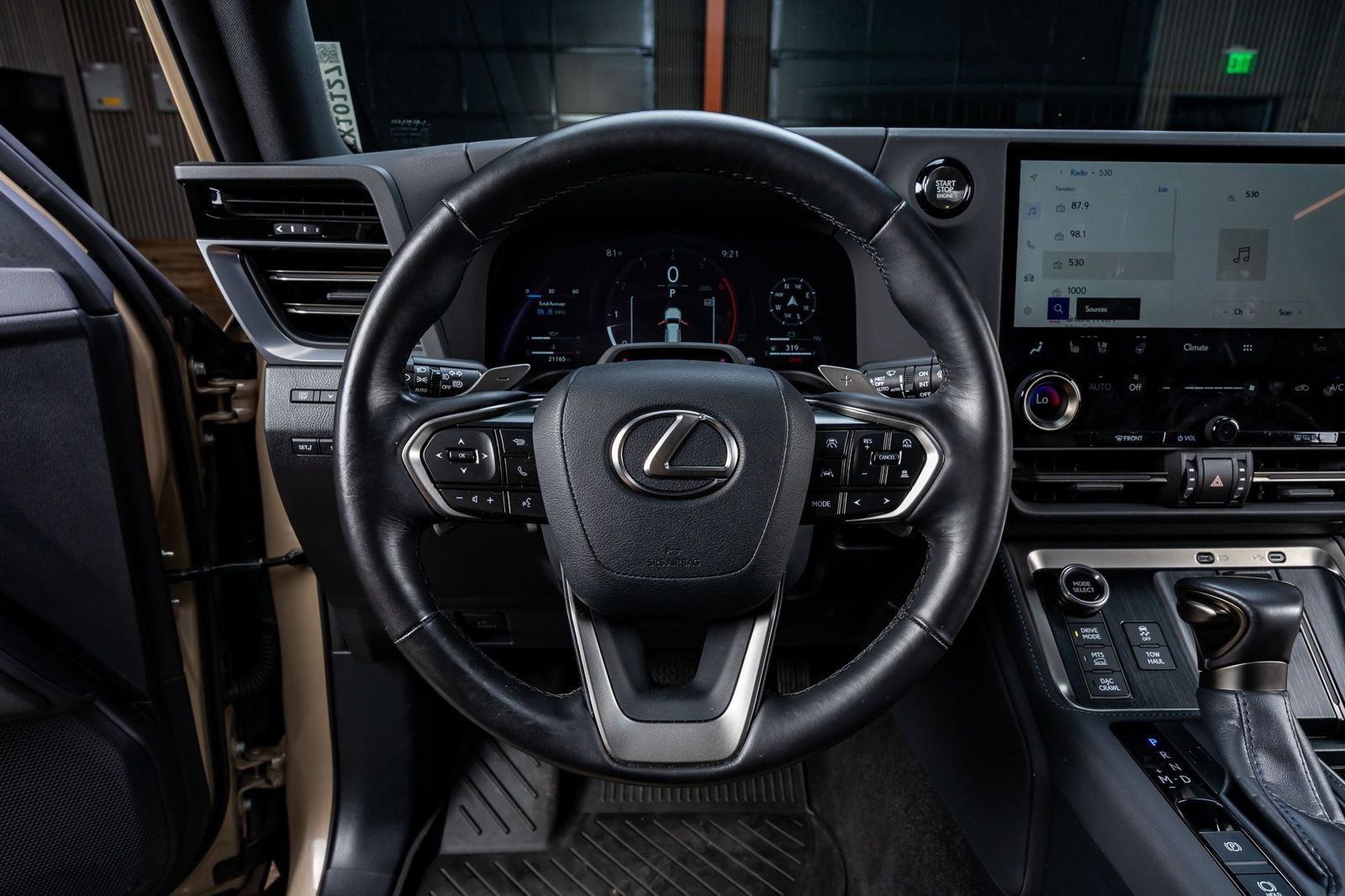 Used 2024 Lexus GX 550 AWD/4WD image 19