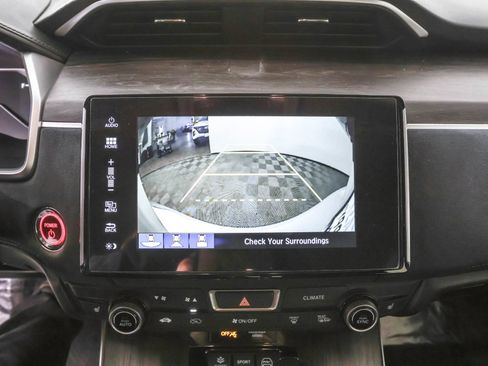 Used 2018 Honda Clarity Touring image 7