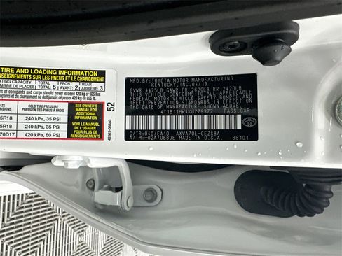 Used 2019 Toyota Camry SE image 31