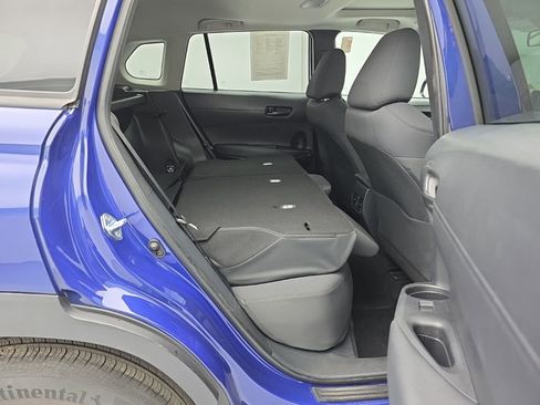 Used 2022 Toyota Corolla Cross LE w/ Moonroof Package image 41