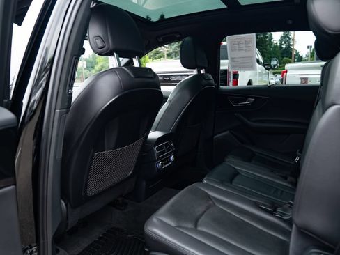 Used 2017 Audi Q7 3.0T Premium Plus w/ Premium Plus Package AWD/4WD image 22