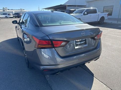 Used 2024 Nissan Altima 2.5 SR image 3