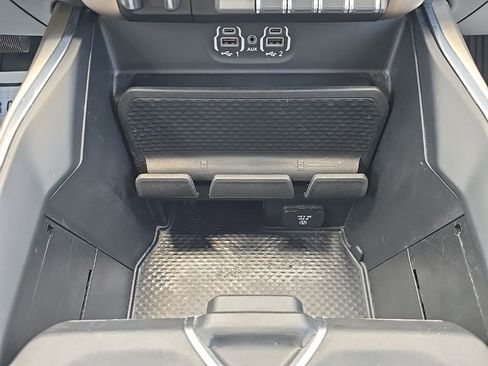 Certified 2022 RAM 1500 Laramie image 43