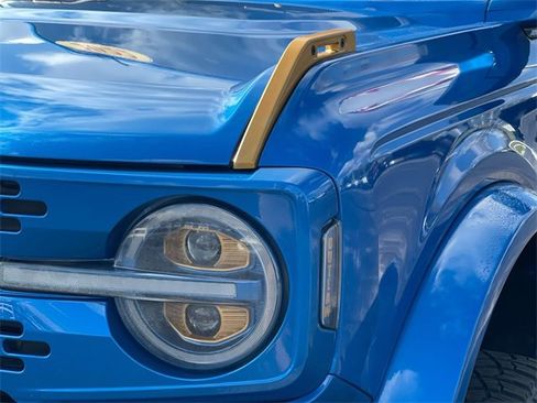 Used 2022 Ford Bronco Badlands image 10