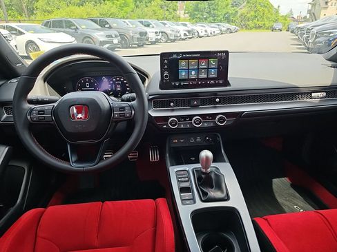 Used 2025 Honda Civic Type R image 11