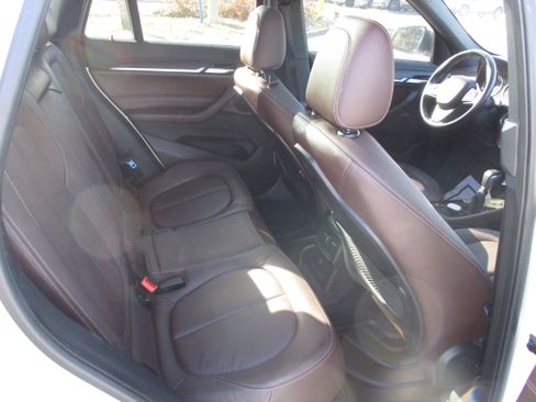 Used 2016 BMW X1 xDrive28i image 13