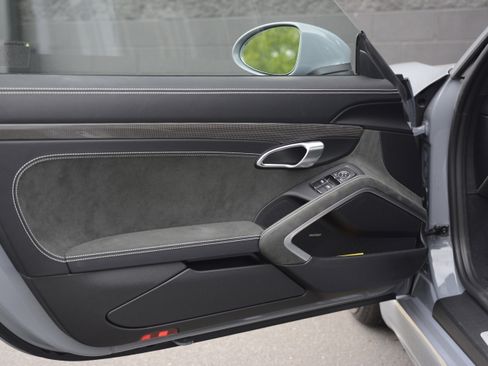 Certified 2025 Porsche 718 Cayman GTS RWD image 13