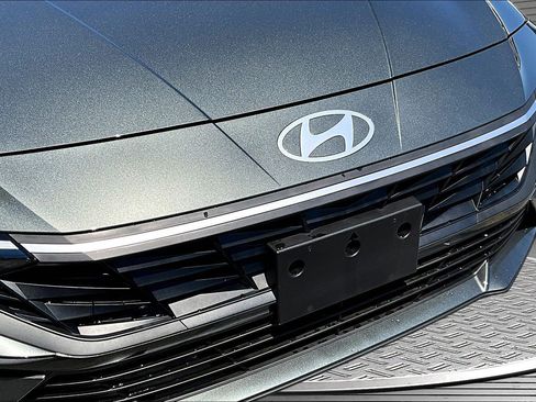 Used 2026 Hyundai Elantra Sport FWD image 23