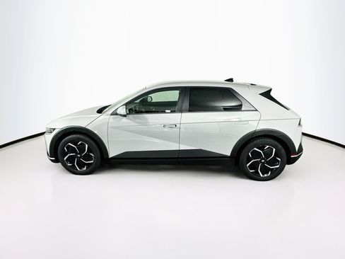Used 2024 Hyundai Ioniq 5 SE RWD image 4