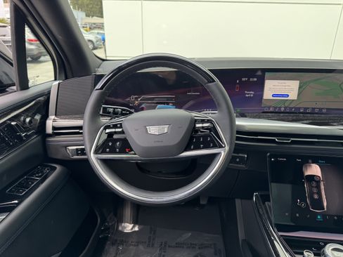 New 2025 Cadillac Escalade IQ Sport 1 w/ Smart Trailering package image 17