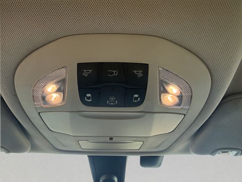 Certified 2019 Chrysler Pacifica Touring-L FWD image 31